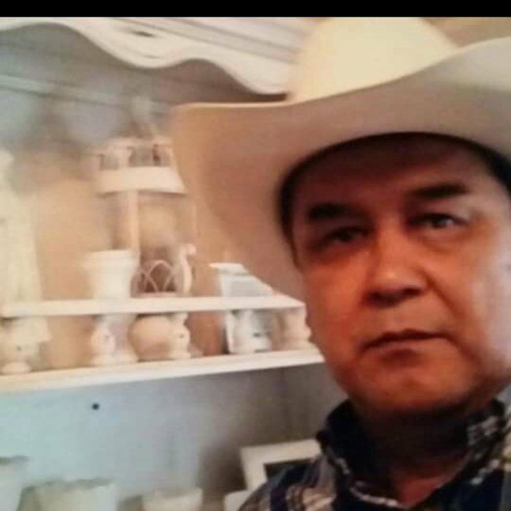 Meet your Posher, Sixto